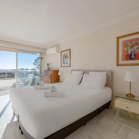104 Sqm Sea-view * Cannes