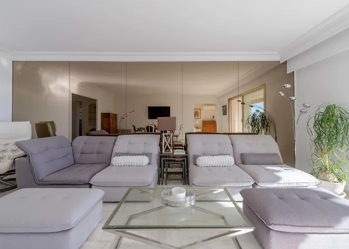 104 Sqm Sea-view Cannes