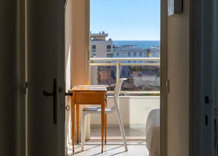 104 Sqm Sea-view Apartament Cannes