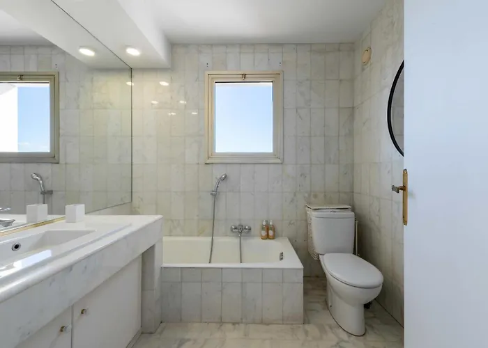 104 Sqm Sea-view Apartament Cannes