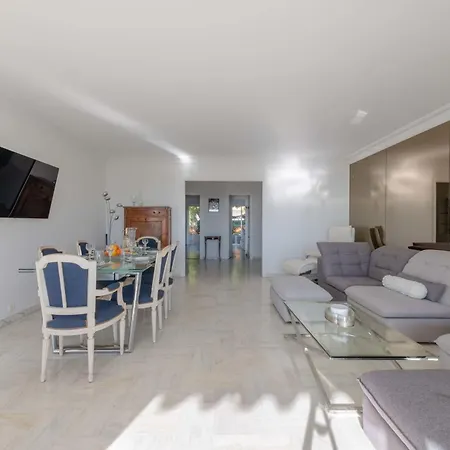 104 Sqm Sea-view * Κάννες